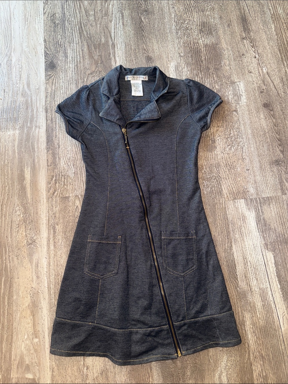 La Belle Short Sleeve Zip Front Dress - Charcoal